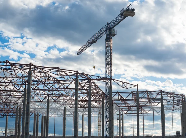 Fachwerk und Turmdrehkran — Stockfoto