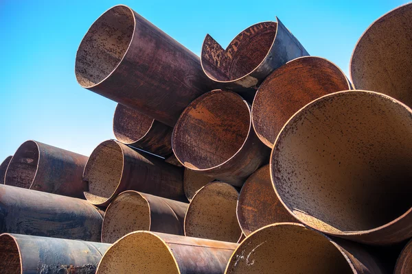 Pila de tubos de metal — Foto de Stock