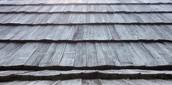 Old wooden shingle roof — Stock Photo, Image