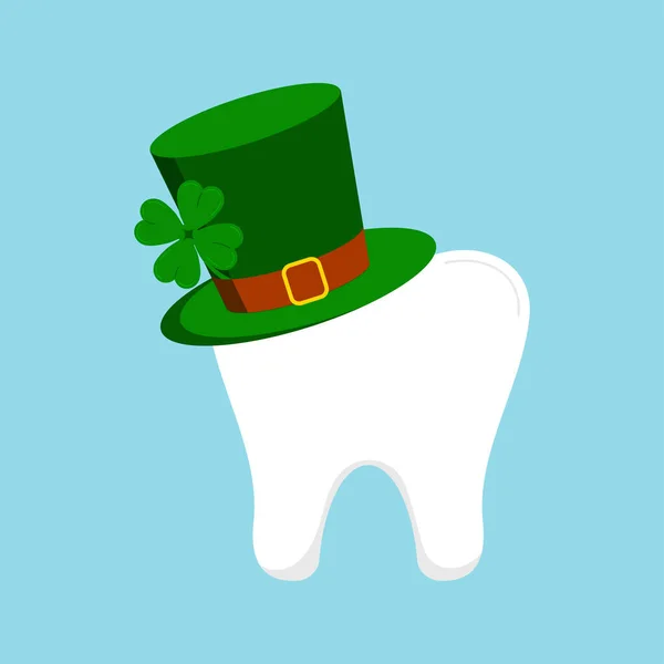St Patrick dag tand i grön pyssling hatt med klöver. — Stock vektor