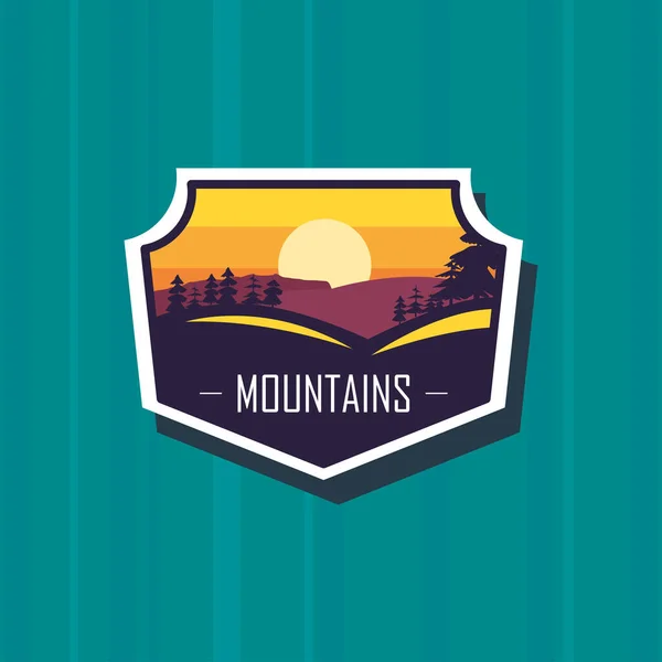Montagne étiquette sur fond vert vecteur design — Image vectorielle