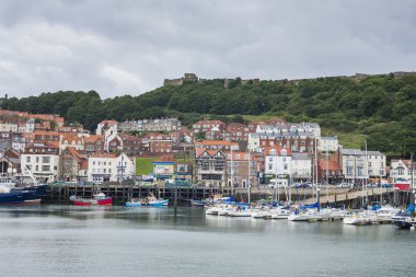 Scarborough limanında tekneler