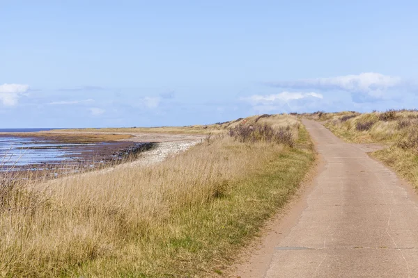 Road over tidal crossing Spurn Point UK — Stock Photo, Image