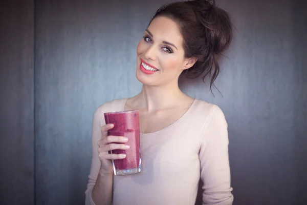 Girl With Smoothie — Stock Photo, Image