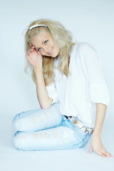 Blonde Woman in Jeans — Stock Photo, Image