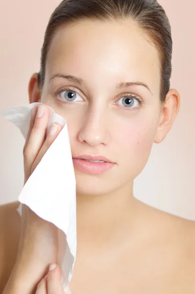 Rutynowe oczyszczanie skóry — Zdjęcie stockowe