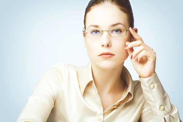 Frau mit Brille — Stockfoto