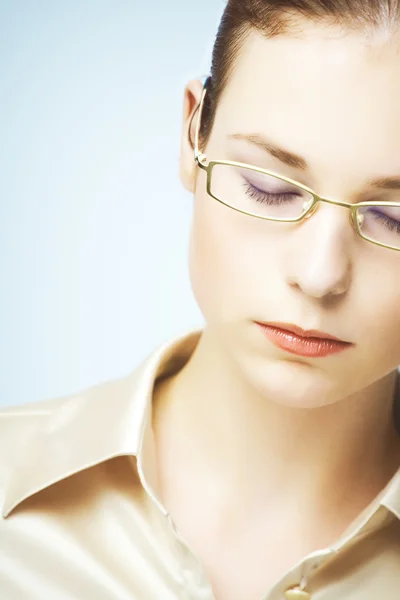 Frau mit Brille — Stockfoto