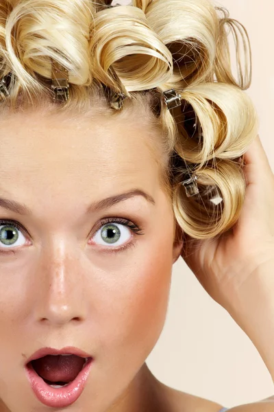 Woman Wearing Curlers — Stock Photo, Image