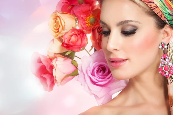 Beautiful Woman In Flowers — Stock Photo, Image