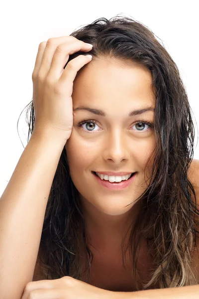 Mulher com cabelo molhado — Fotografia de Stock