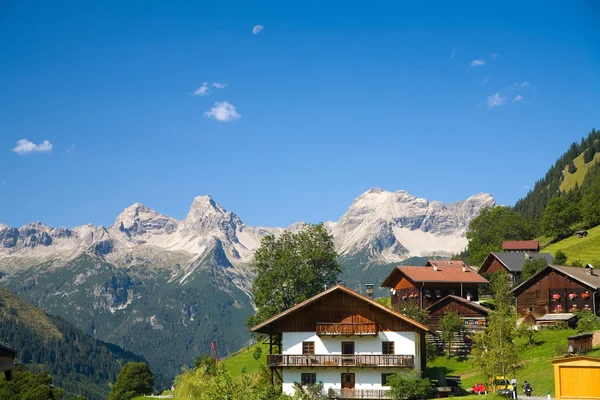 Pueblo tirol —  Fotos de Stock