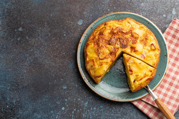 Tortilla tortilla española con patatas —  Fotos de Stock