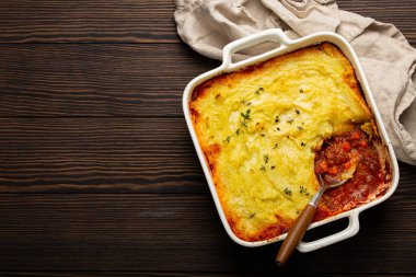 Geleneksel İngiliz yemeği Kopya alanından gelen turta güveci