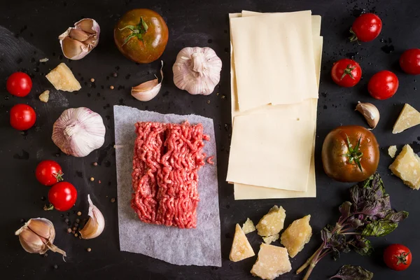 Zutatenliste für italienische Lasagne — Stockfoto