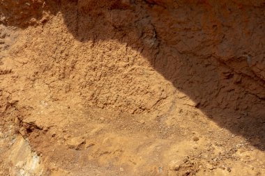 Altai dağlarındaki kırmızı kumtaşı kayalarının dokusu