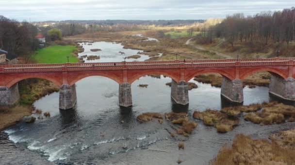 Aerial Orbiting Shot Old Brick Bridge Venta River Kuldiga — Stock Video