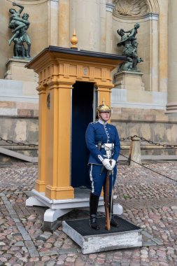 Stockholm, İsveç - 08.05.2025 Stockholm, İsveç Kraliyet Sarayı 'ndaki Kraliyet Muhafızları