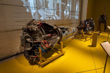 Linkoping, İsveç - 08.06.2025: de Havilland Goblin veya Halford H-1 jet motoru kesiti Flygvapenmuseum - İsveç Hava Kuvvetleri Müzesi Linkoping, İsveç