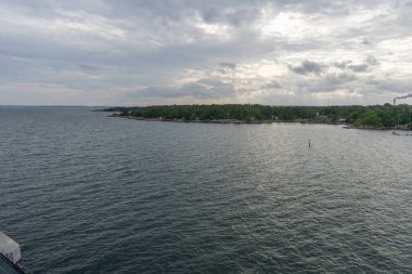 İsveç 'in Karlshamn limanı kıyısı.