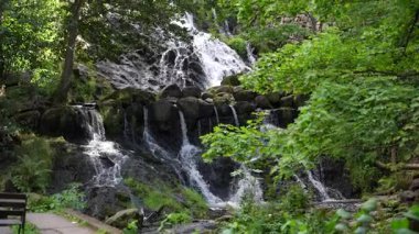 İsveç 'te Rottle Vattenfall Şelalesi