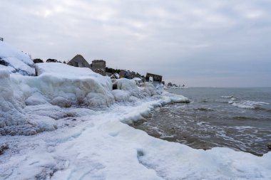 Liepaja 'daki Ziemelu Forti' nin Donmuş Harabeleri Buz ve Karla Kaplandı