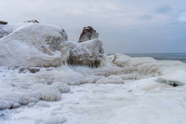 Liepaja 'daki Ziemelu Forti' nin Donmuş Harabeleri Buz ve Karla Kaplandı