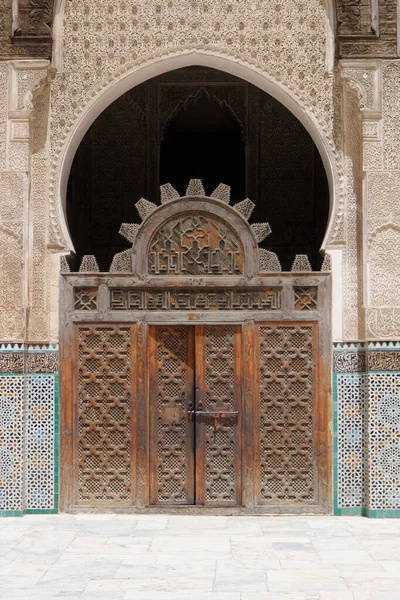 Fez Marocco 2013 Porta Ingresso Storica Tradizionale Con Molti Ornamenti — Foto Stock