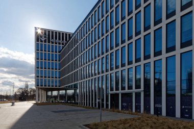 Katowice, Slaskie, Polonya - Mart 2021: Face2Face Business Campus - Katowice 'deki en yeni tamamlanmış ofis kompleksi.