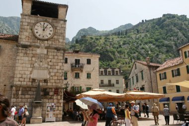 Kotor, Karadağ-13 / 6 / 2010: Karadağ 'ın Kotor körfezindeki harika küçük bir kasaba