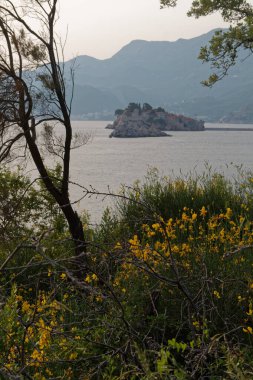Karadağ 2010: Lüks klasik otelleri olan Sveti Stefan adası.
