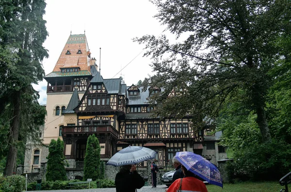 Castelo Pelisor Sinaia Romênia Dia Chuvoso Verão 2007 — Fotografia de Stock