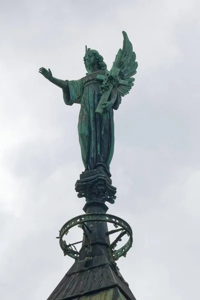 Igreja Neogótica Bom Pastor Swierklaniec Com Estátua Característica Anjo Paz — Fotografia de Stock