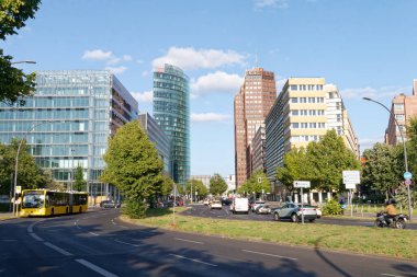 Şehir merkezi Berlin 'de.