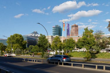 Şehir merkezi Berlin 'de.