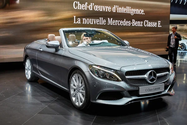 Geneva, Switzerland - March 1, 2016: 2016 Mercedes-Benz C-Class Cabriolet presented on the 86th Geneva Motor Show in the PalExpo — Stock Photo, Image