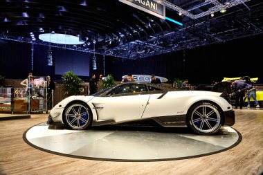 Geneva, İsviçre - Şubat 29, 2016: 2016 Pagani Huayra M.ö. 86 Cenevre Motor Show Palexpo içinde sunulan