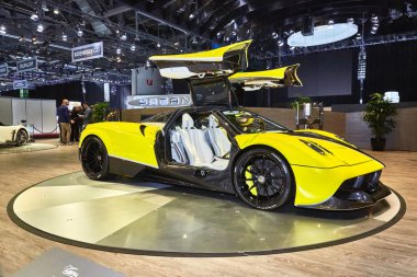 Geneva, İsviçre - Şubat 29, 2016: 2016 Pagani Huayra M.ö. 86 Cenevre Motor Show Palexpo içinde sunulan