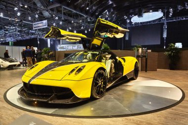 Geneva, İsviçre - Şubat 29, 2016: 2016 Pagani Huayra M.ö. 86 Cenevre Motor Show Palexpo içinde sunulan