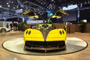 Geneva, İsviçre - Şubat 29, 2016: 2016 Pagani Huayra M.ö. 86 Cenevre Motor Show Palexpo içinde sunulan