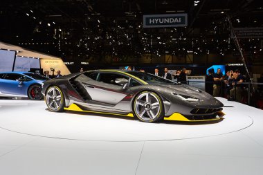 Geneva, İsviçre - 1 Mart 2016: 2016 Lamborghini Centenario Lp770-4 86 Cenevre Motor Show Palexpo içinde sunulan