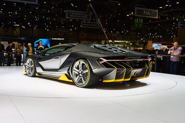 Geneva, Switzerland - March 1, 2016: 2016 Lamborghini Centenario LP770-4 presented on the 86th Geneva Motor Show in the PalExpo — Stock Photo, Image