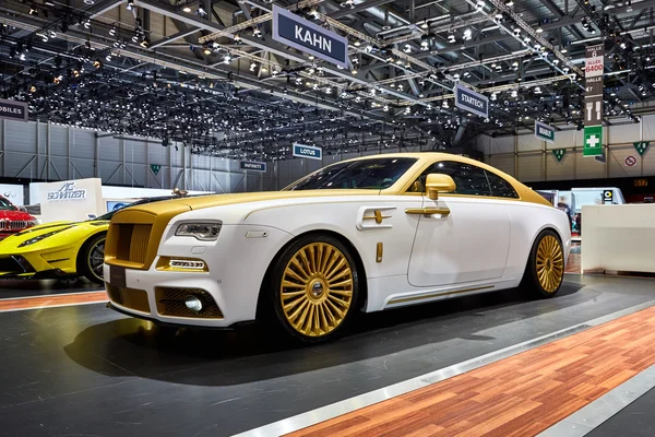 Cenevre, İsviçre - 1 Mart 2016: 2016 Mansory Rolls Royce Wraith Palexpo'da düzenlenen 86.