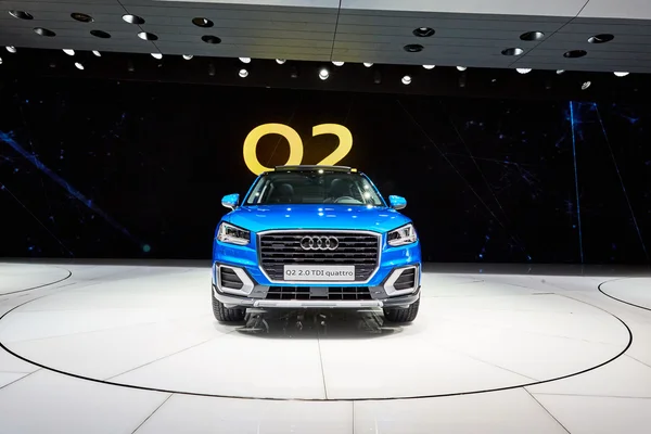 Ginebra, Suiza - 1 de marzo de 2016: Audi Q2 2016 presentado en el 86º Salón del Automóvil de Ginebra en la PalExpo — Foto de Stock