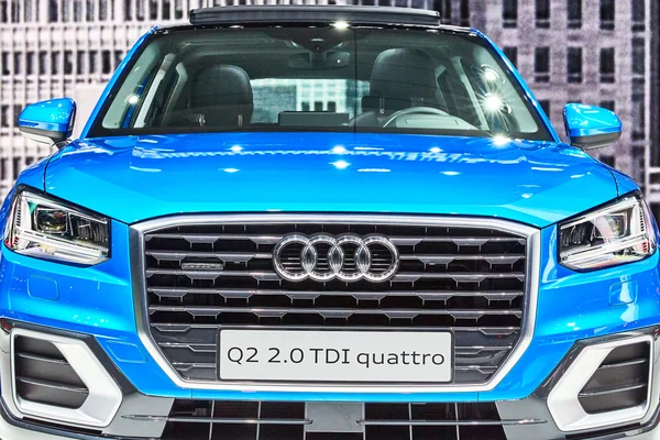 Ginebra, Suiza - 1 de marzo de 2016: Audi Q2 2016 presentado en el 86º Salón del Automóvil de Ginebra en la PalExpo — Foto de Stock