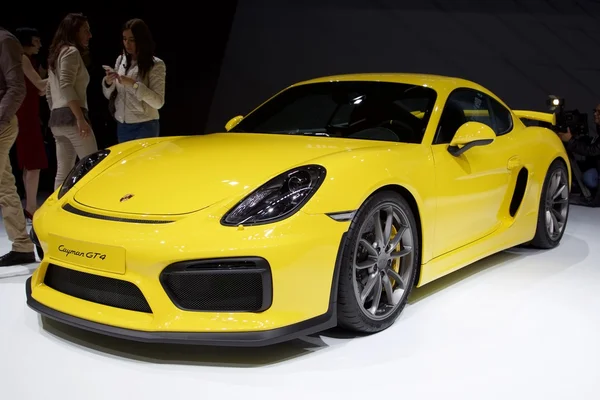 Porsche Cayman GT4 2015 — стоковое фото