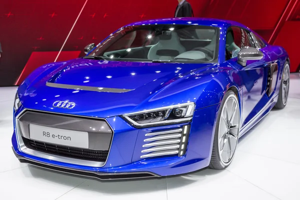 2015 Audi R8 e-tron — 스톡 사진