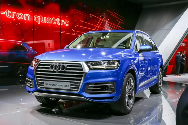 2015 Audi Q7 e-tron — Fotografia de Stock