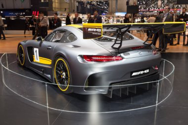 2015 Mercedes-AMG GT