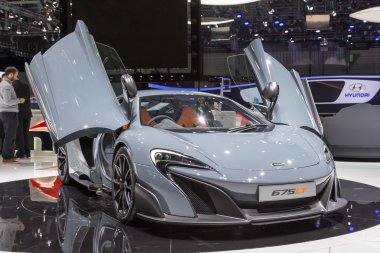 2015 McLaren 675LT